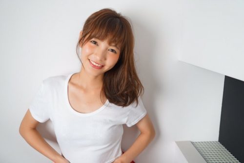 ほのか（美人売り子）ビールの売り上げ数がすごい！本名は？兄もイケメン！ほのまこ？